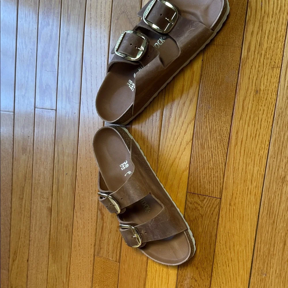 Birkenstock Arizona Sandals in Brown with Gold Buckles - Picture 2 of 6